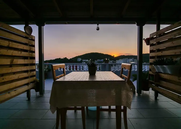 Sea Breeze Rooms