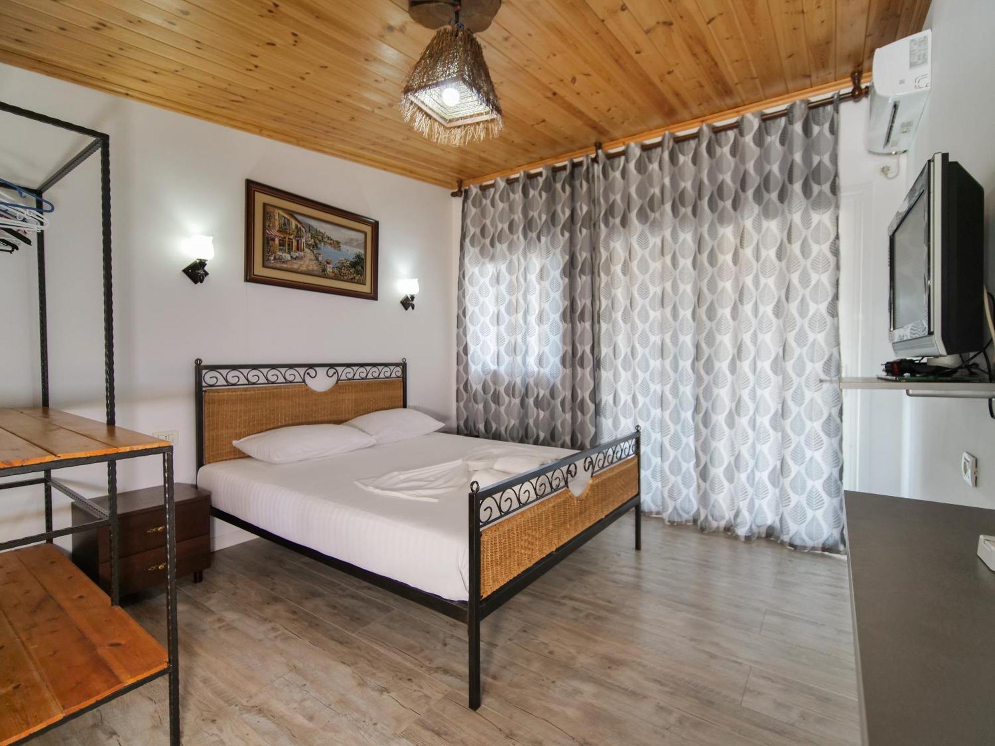 Apartment Sea Breeze Himare