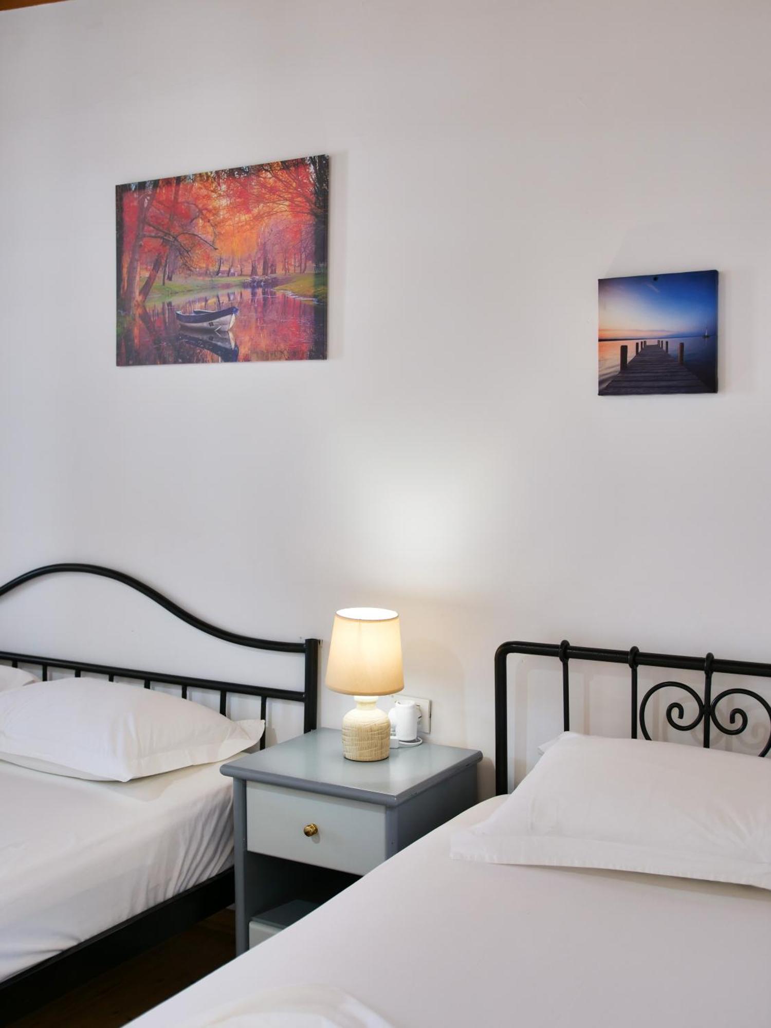 Sea Breeze Apartment *